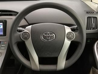 2013 Toyota Prius - Thumbnail