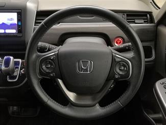 2017 Honda Freed - Thumbnail