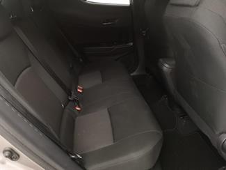 2017 Toyota C-HR - Thumbnail