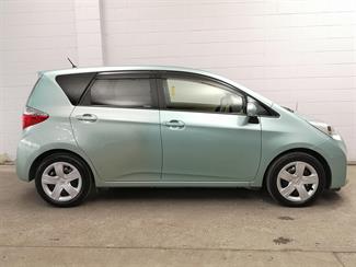 2014 Toyota Ractis - Thumbnail