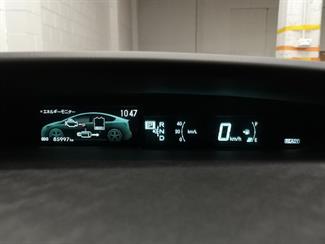 2013 Toyota Prius - Thumbnail