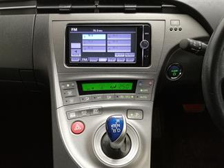2013 Toyota Prius - Thumbnail