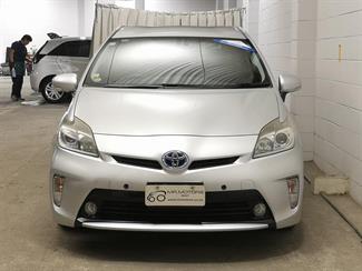 2013 Toyota Prius - Thumbnail