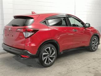 2017 Honda Vezel - Thumbnail