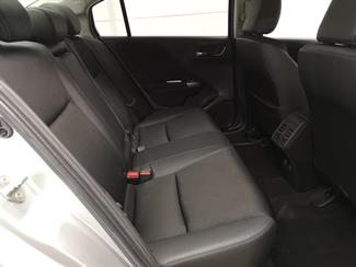 2015 Honda Grace - Thumbnail