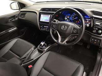 2015 Honda Grace - Thumbnail