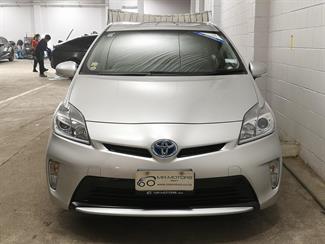 2015 Toyota Prius - Thumbnail