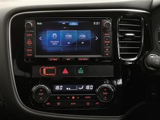 2014 Mitsubishi Outlander - Thumbnail