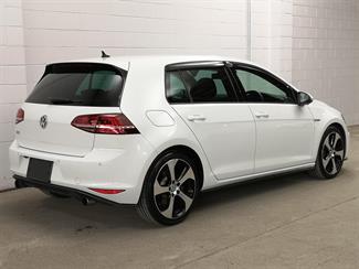 2014 Volkswagen Golf GTI - Thumbnail