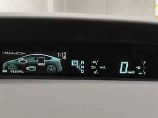 2013 Toyota Prius - Thumbnail