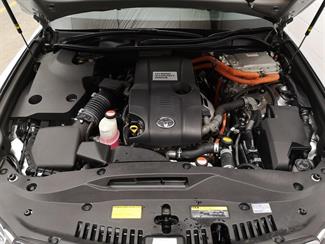 2015 Toyota Crown - Thumbnail