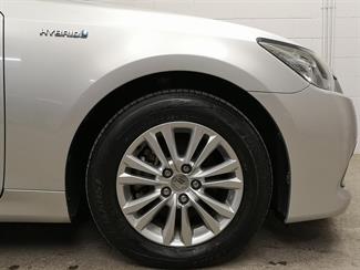 2015 Toyota Crown - Thumbnail