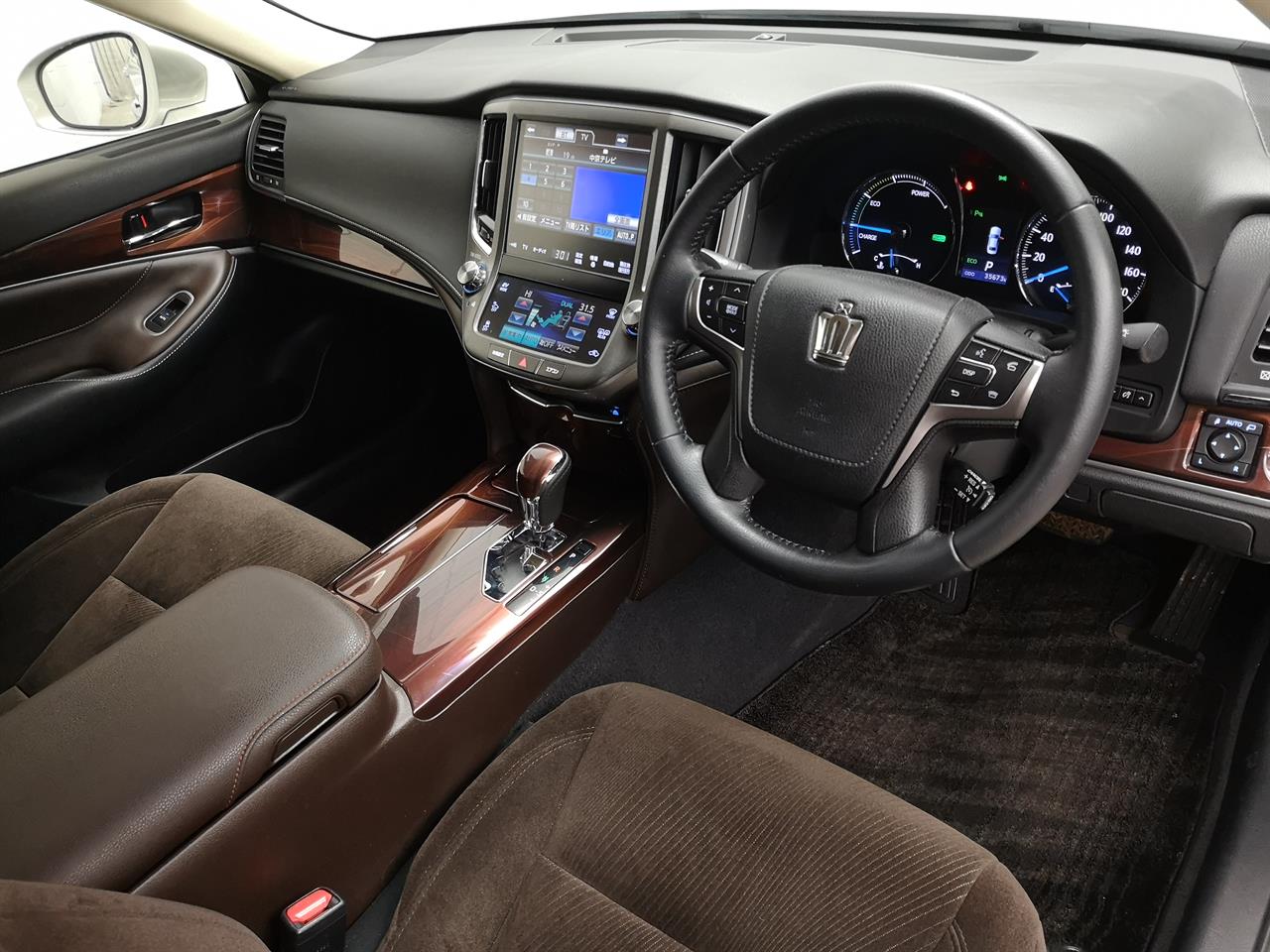 2015 Toyota Crown