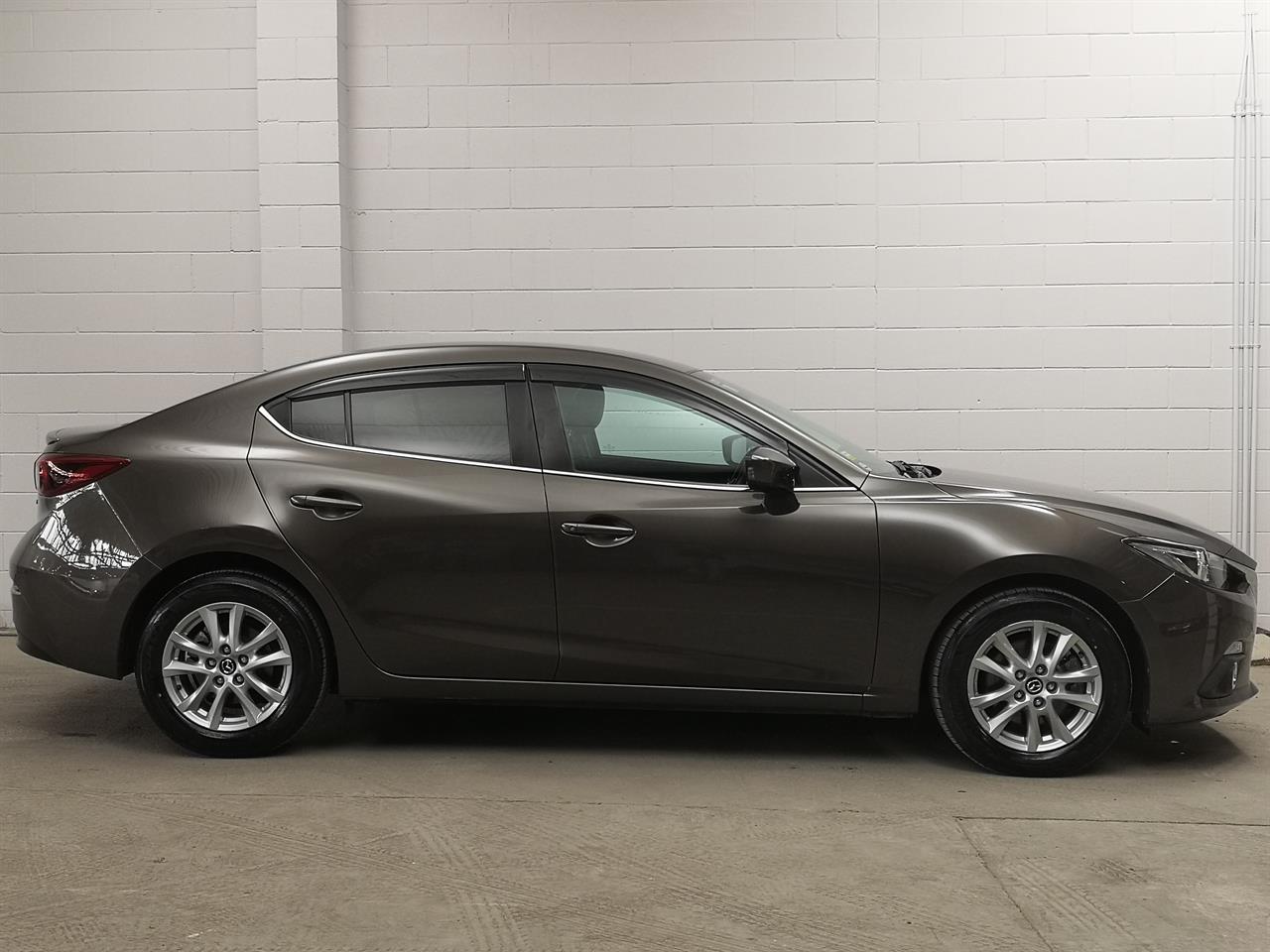 2014 Mazda Axela