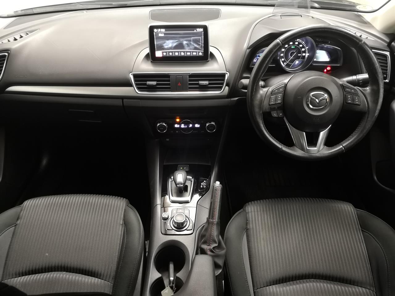 2014 Mazda Axela