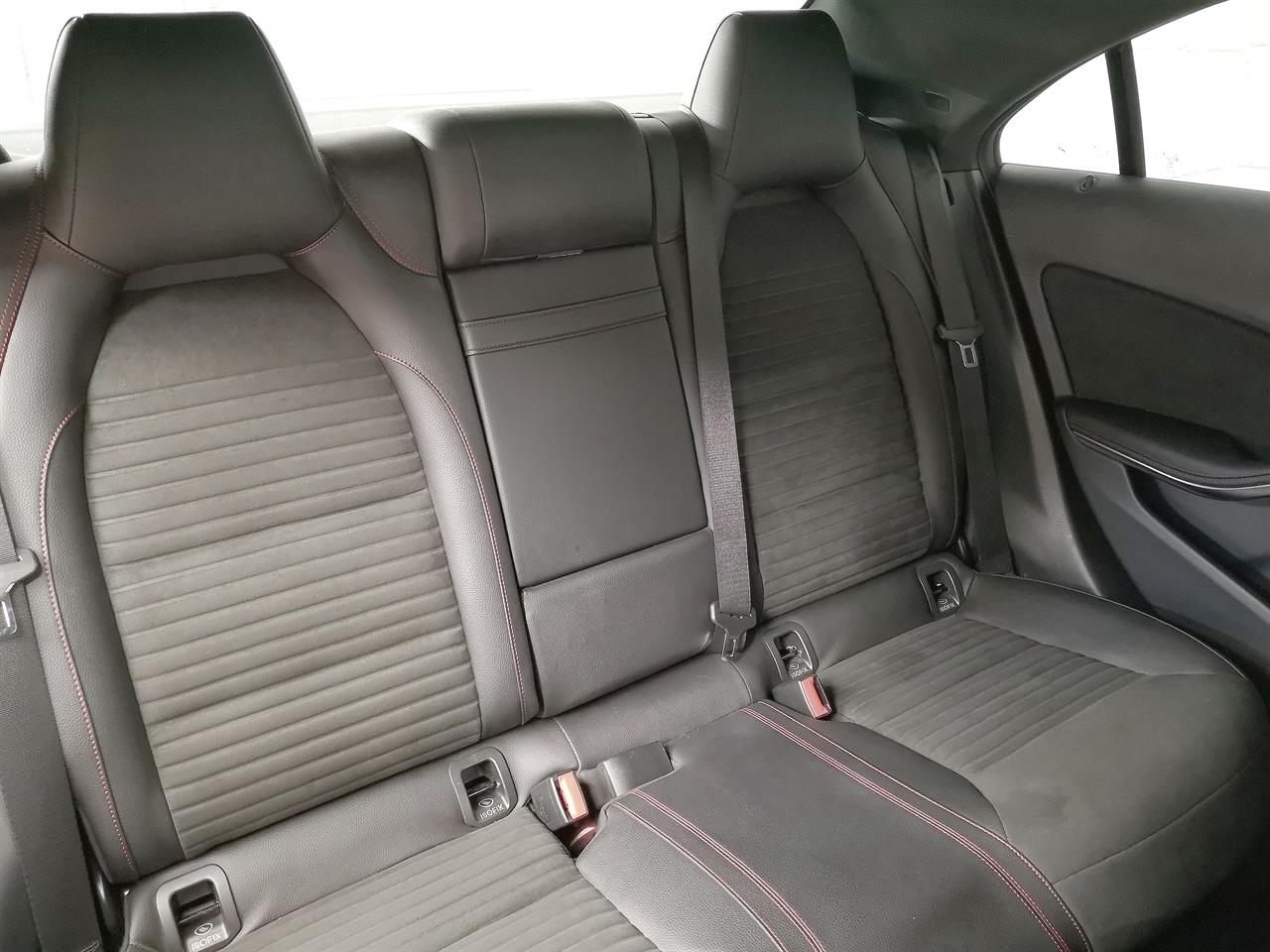 2015 Mercedes-Benz CLA 180