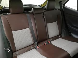 2020 Toyota Yaris - Thumbnail