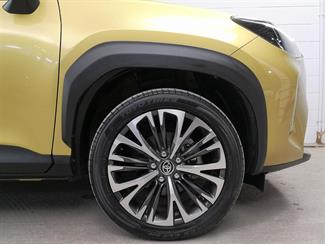 2020 Toyota Yaris - Thumbnail