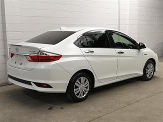 2019 Honda Grace - Thumbnail