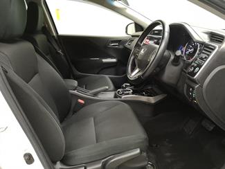2019 Honda Grace - Thumbnail