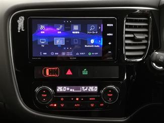 2018 Mitsubishi Outlander - Thumbnail