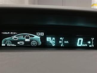 2014 Toyota Prius - Thumbnail