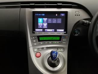 2014 Toyota Prius - Thumbnail