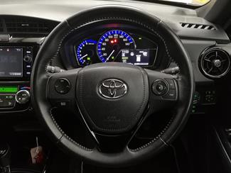 2016 Toyota Corolla - Thumbnail