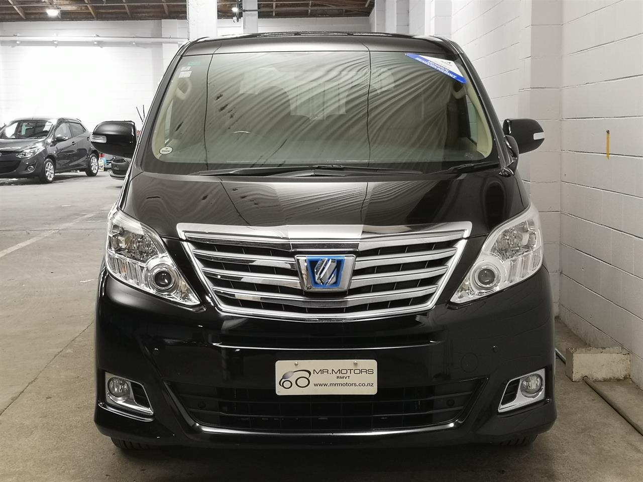 2012 Toyota Alphard