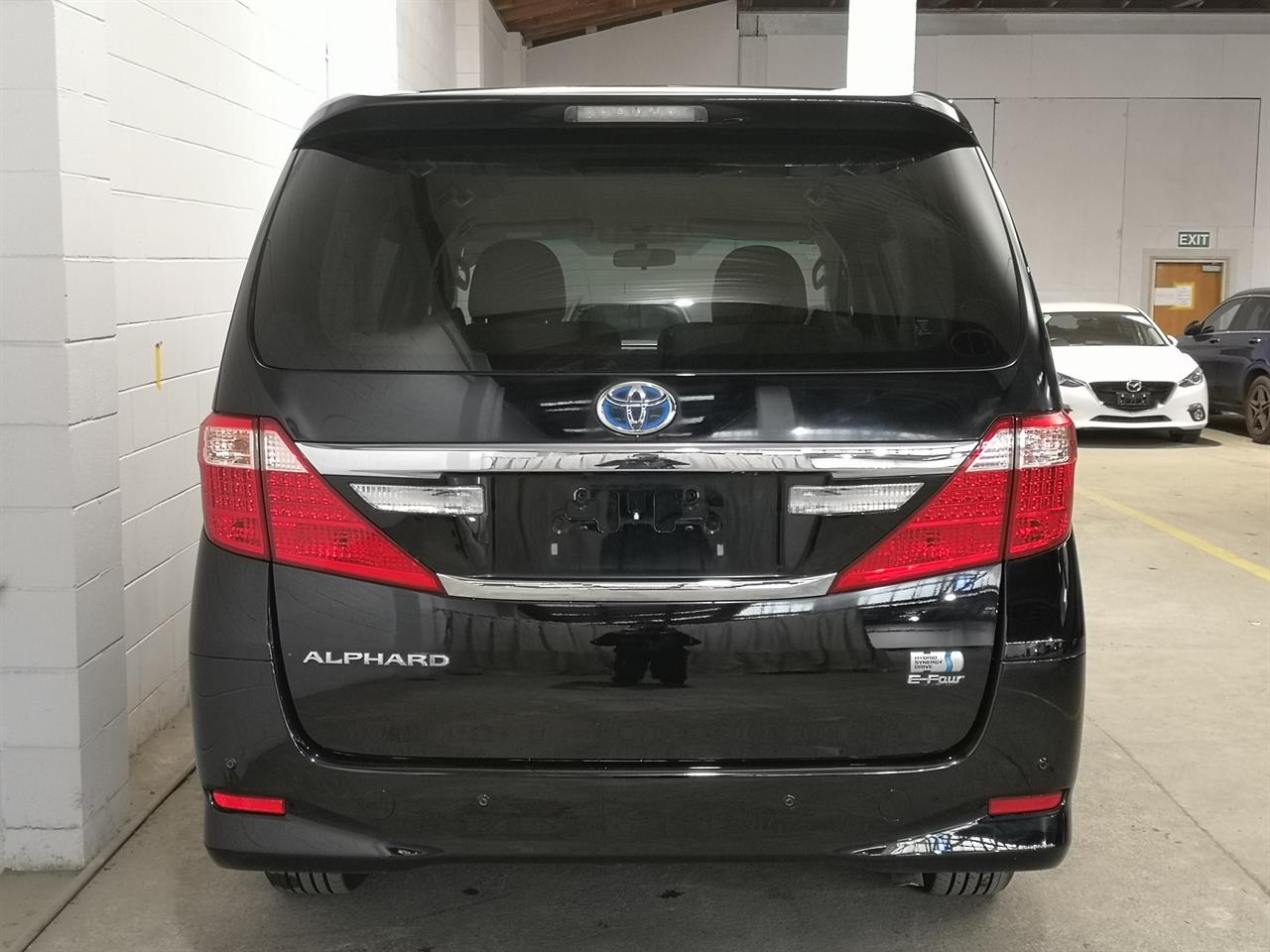 2012 Toyota Alphard