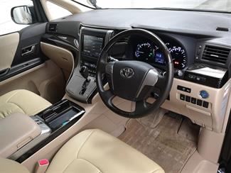 2012 Toyota Alphard - Thumbnail