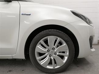 2019 Suzuki Swift - Thumbnail
