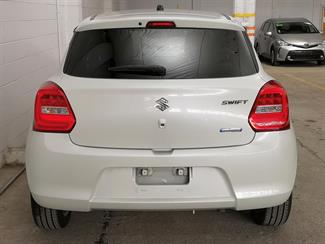 2019 Suzuki Swift - Thumbnail
