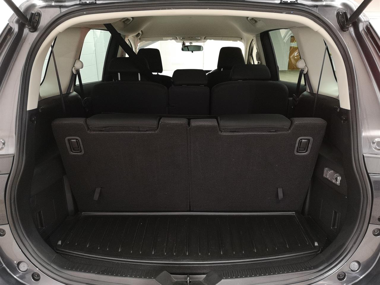 2013 Mazda Premacy