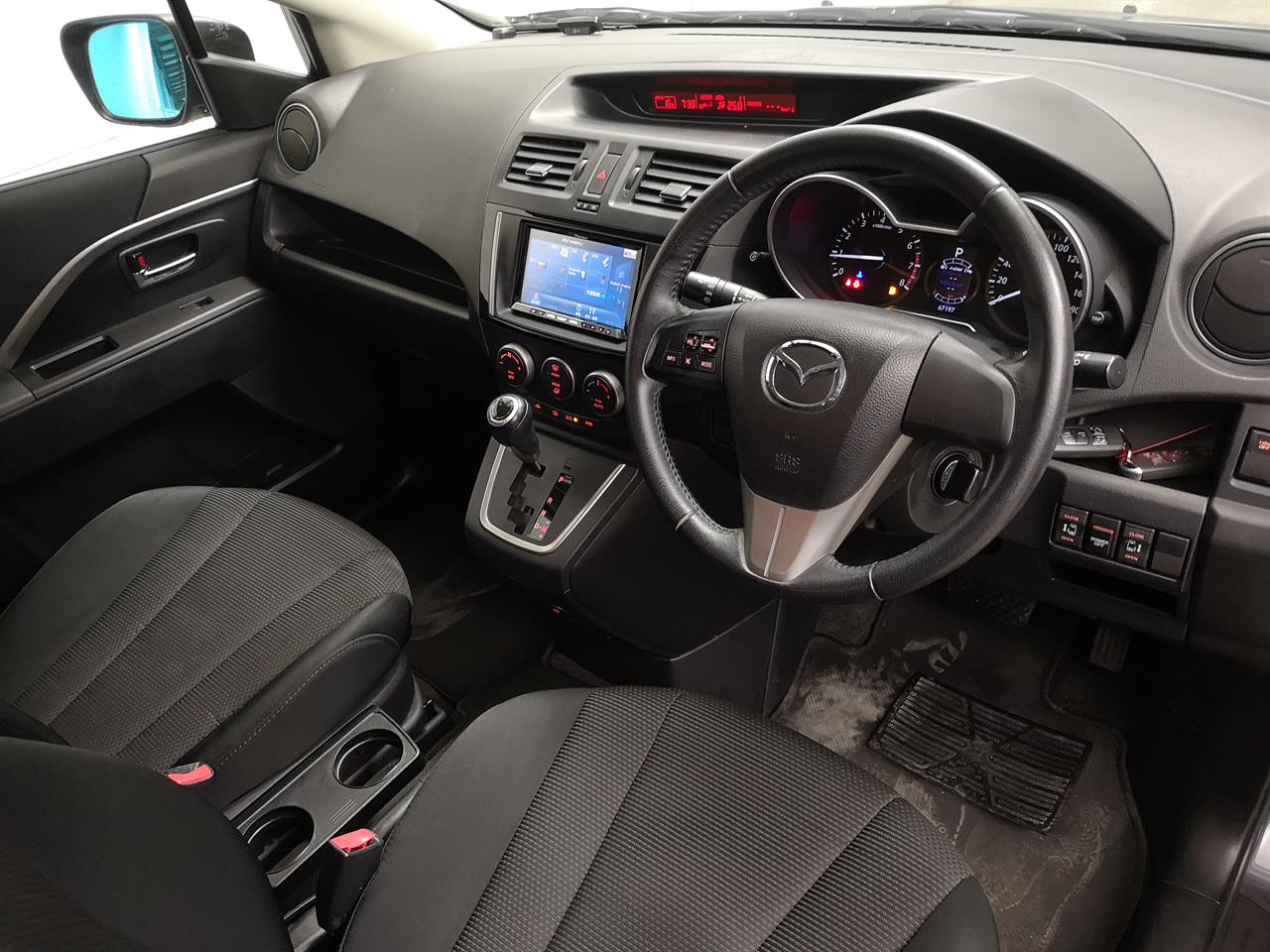 2013 Mazda Premacy