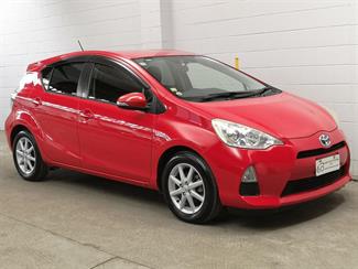 2013 Toyota Aqua - Thumbnail