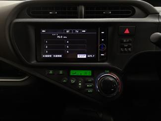 2013 Toyota Aqua - Thumbnail