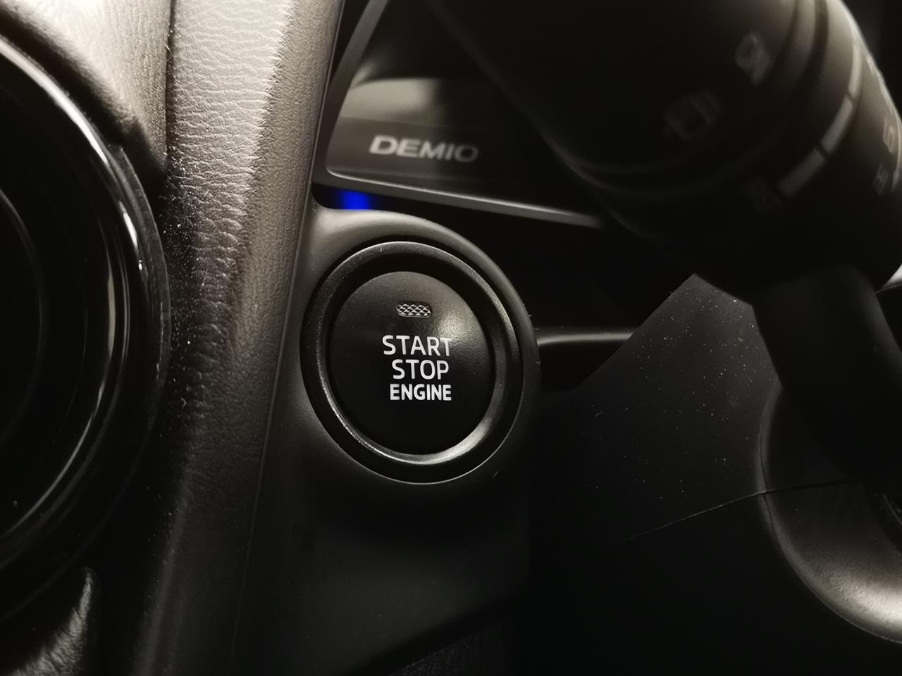2017 Mazda Demio