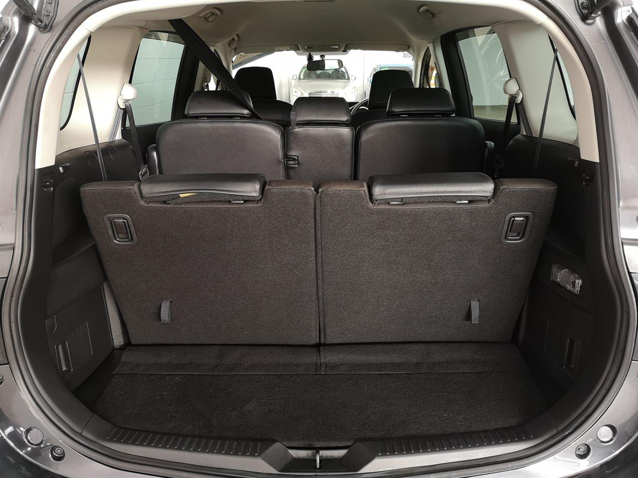 2013 Mazda Premacy