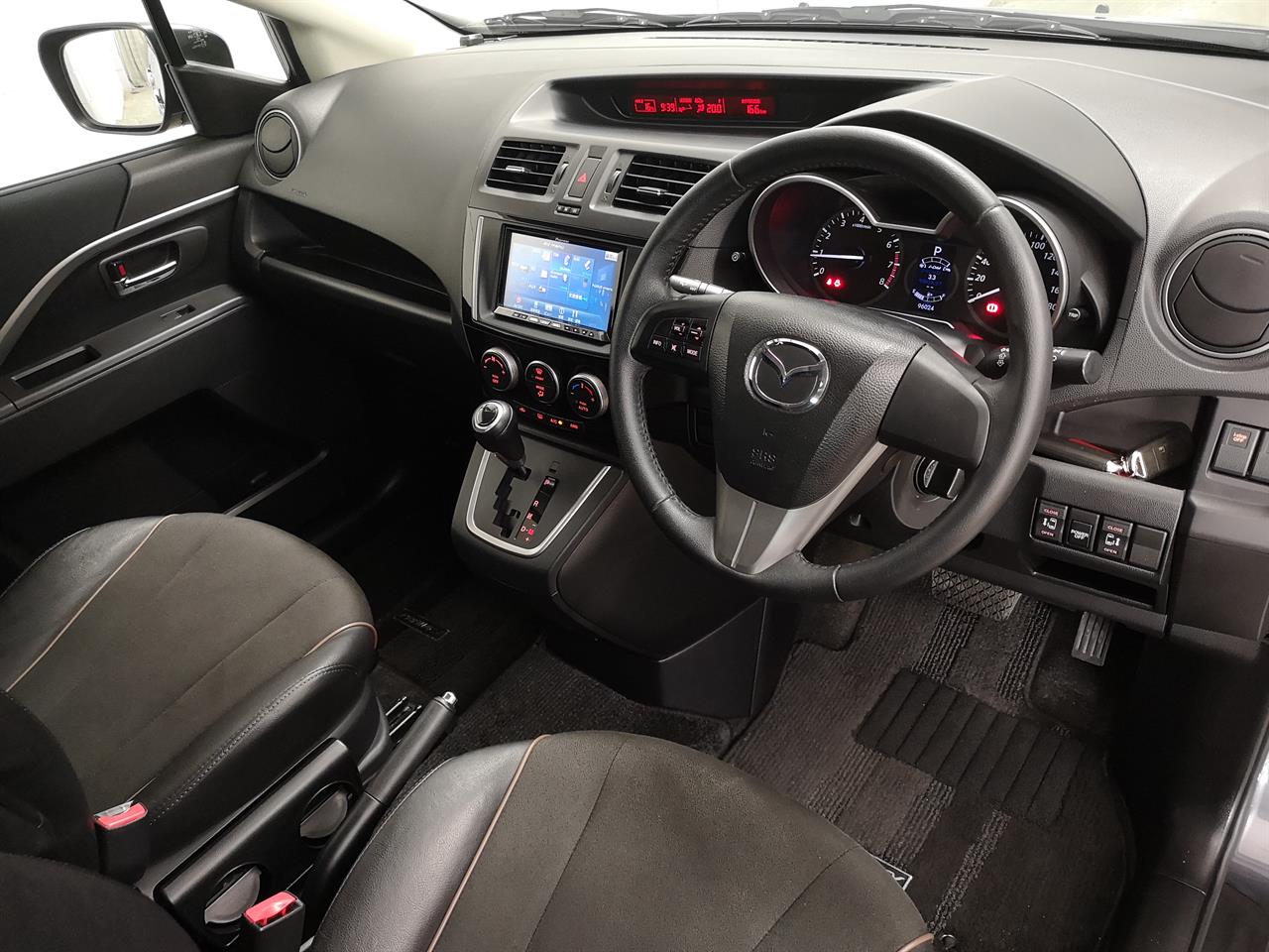 2013 Mazda Premacy