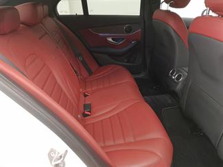 2017 Mercedes-Benz C 200 - Thumbnail