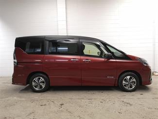 2020 Nissan Serena - Thumbnail