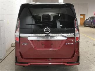 2020 Nissan Serena - Thumbnail