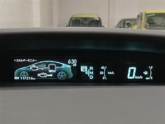 2013 Toyota Prius - Thumbnail