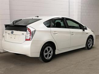 2013 Toyota Prius - Thumbnail