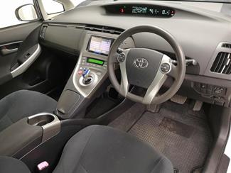 2013 Toyota Prius - Thumbnail