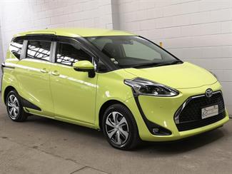 2020 Toyota Sienta - Thumbnail