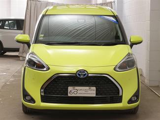2020 Toyota Sienta - Thumbnail