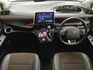 2020 Toyota Sienta - Thumbnail