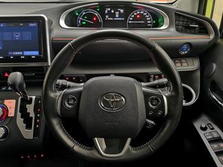 2020 Toyota Sienta - Thumbnail